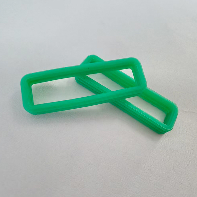 Silicone waterproof plug, waterproof plug, wiring plug, wire harness sealing plug