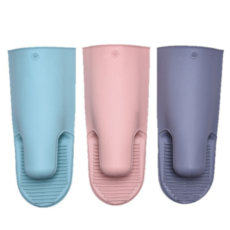 Silicone gloves, oven insulation, two finger large hand clip baking oven, thickened and lengthened anti scald microwave oven insulation, lengthened