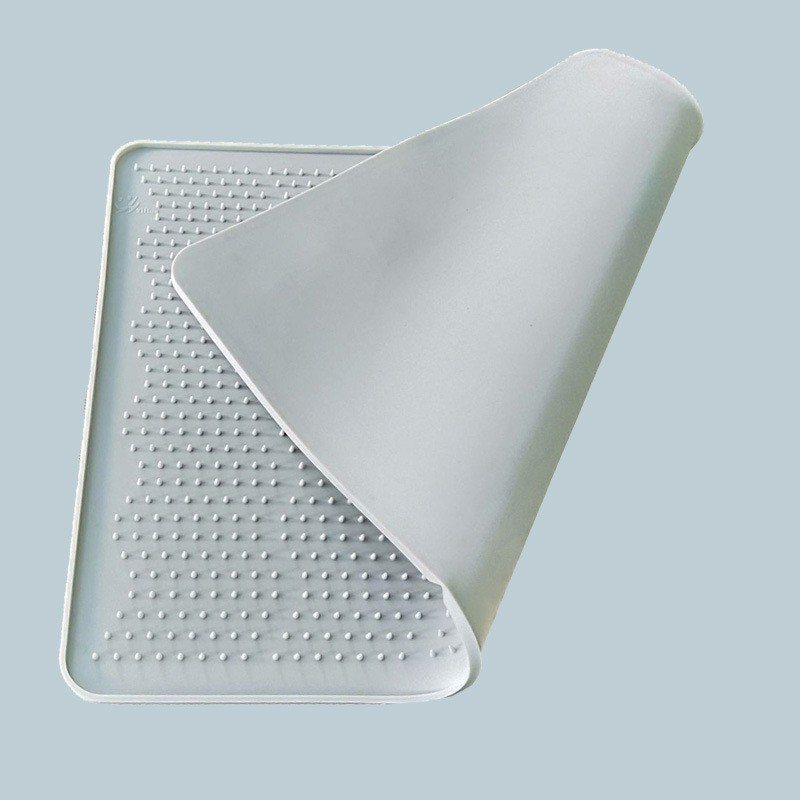 Cat pet silicone sand control mat allows pets to store good toilet habits. The manufacturer's new style is wear-resistant.