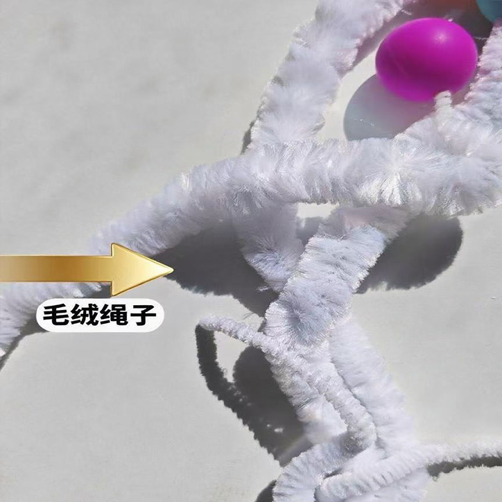 Amazon Caterpillar Elastic Ball Cat Toy, Cat Self-Playing Boredom Relief Rainbow Worm, Scratch And Bite Resistant, Interactive Cat Teaser Wand 西班牙文翻译：