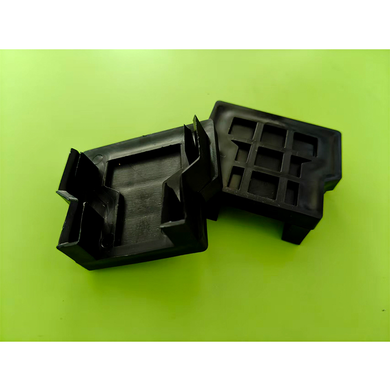 Bottom corner of PP material heavy-duty shelf