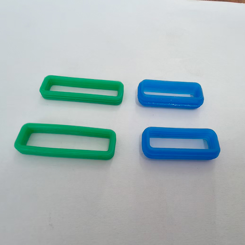 Silicone waterproof plug, waterproof plug, wiring plug, wire harness sealing plug